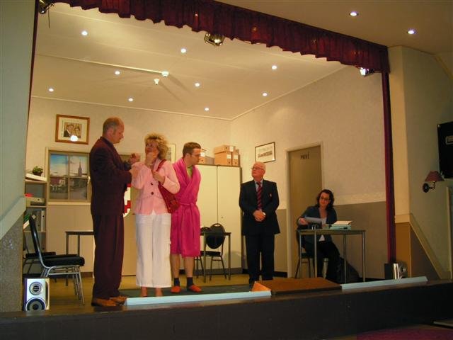 fotostoneel200723.jpg